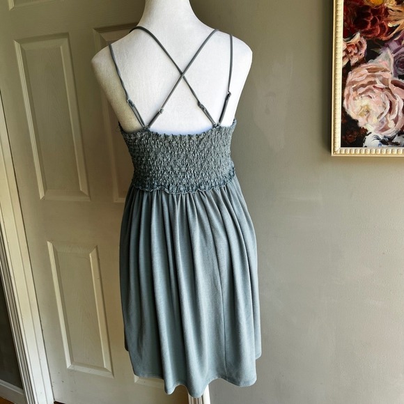 Zenana Tank 1X Lace Detail Vneck Blue Babydoll Style Flowy Feminine - Picture 7 of 14